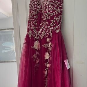 Beautiful prom Dress NEW from Promgirl